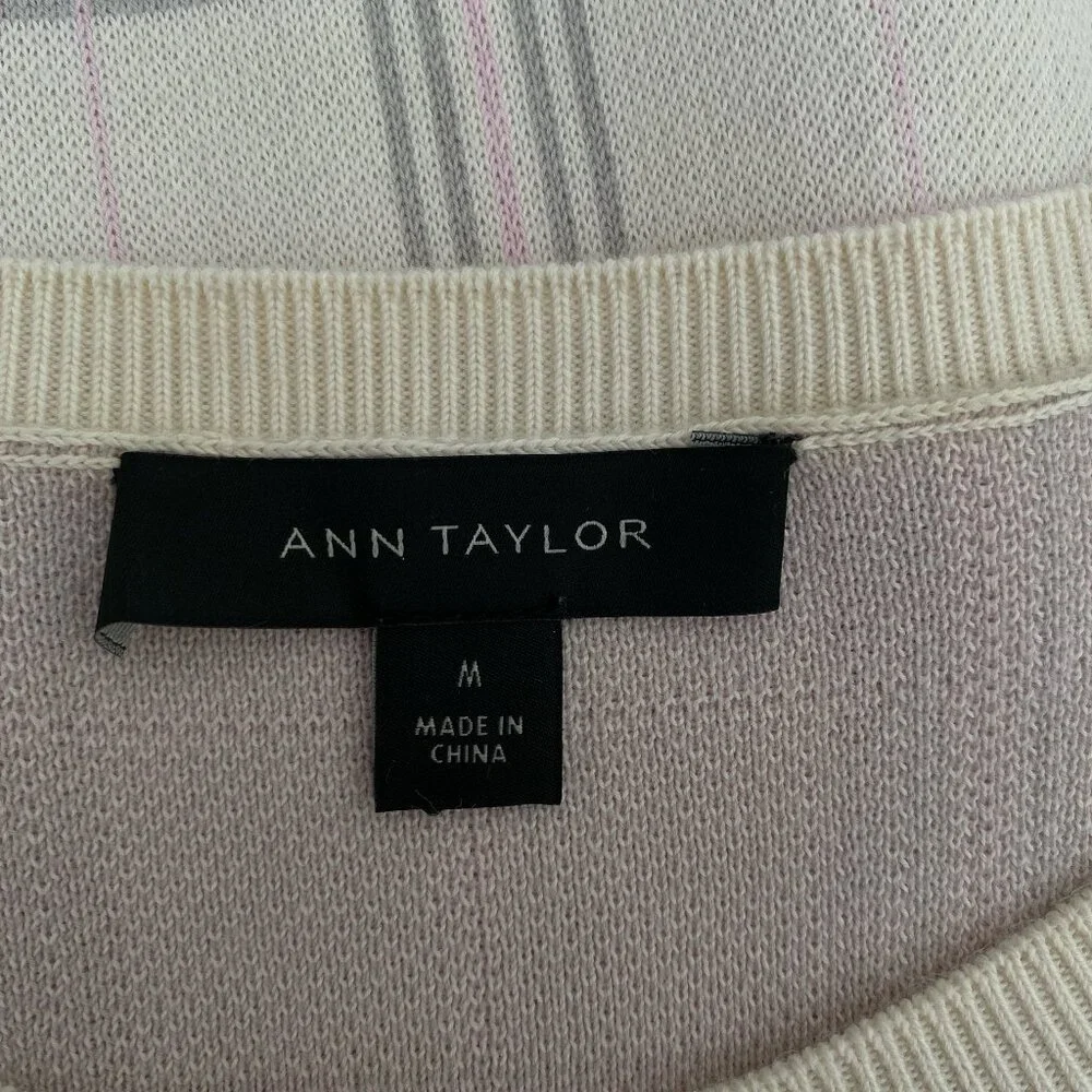Ann Taylor Plaid Cardigan Sweater Beige Gray Pink Button-up Size Long-Sleeve M - Picture 2 of 5
